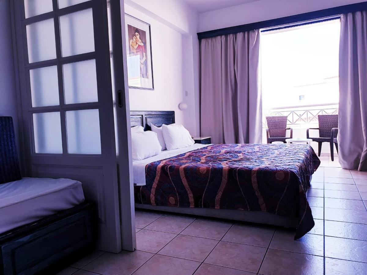 Sea Base Holiday Apartments Klorakas Exterior foto